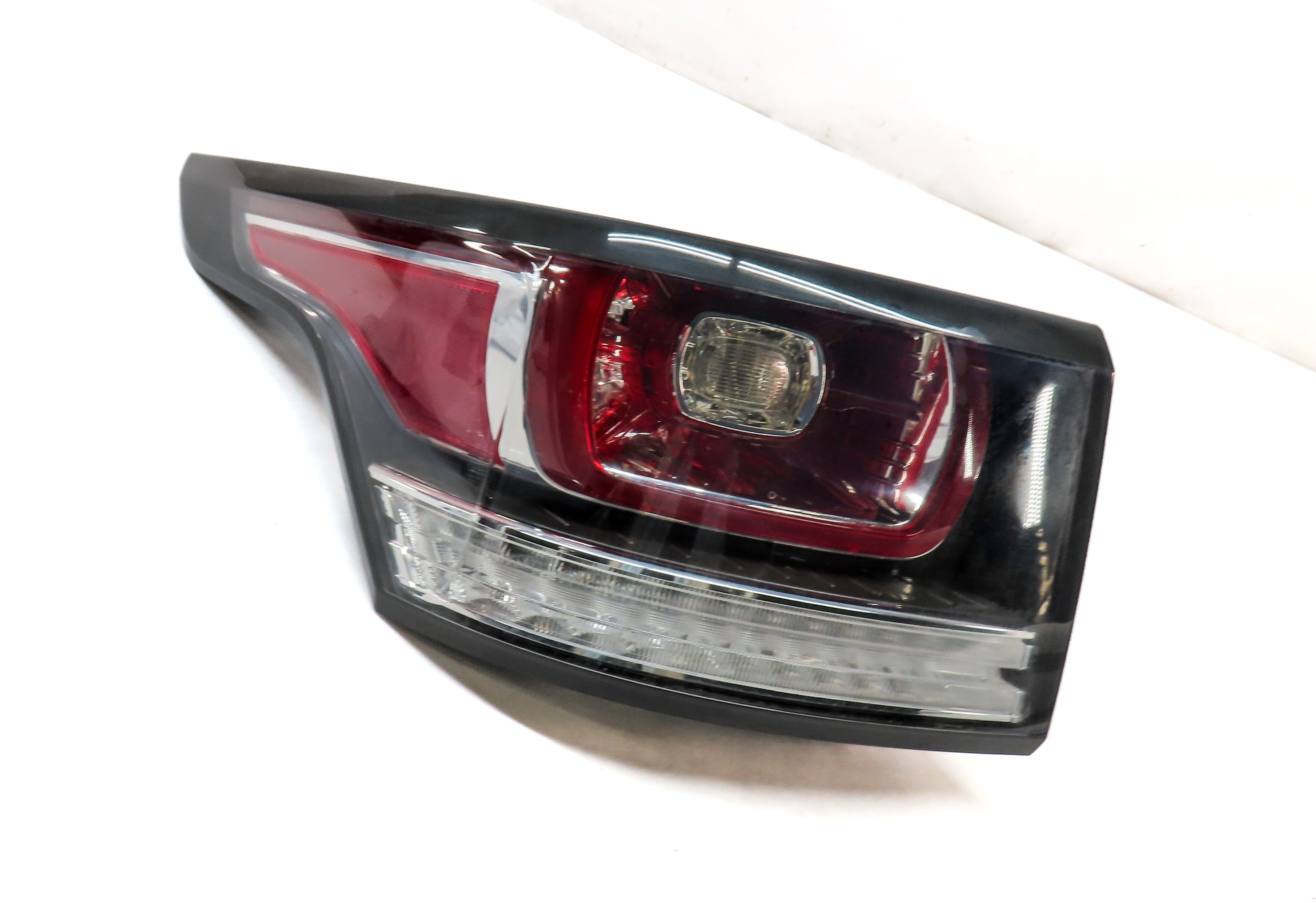 14-17 RANGE ROVER SPORT L405 L494 REAR LEFT DRIVER UPPER QUARTER TAILLIGHT — exact item pictured